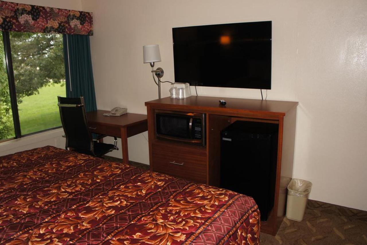 Econo Lodge Waite Park Buitenkant foto
