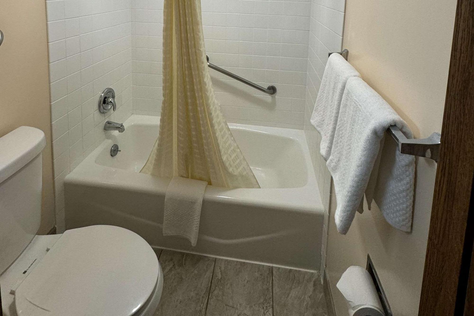 Econo Lodge Waite Park Buitenkant foto