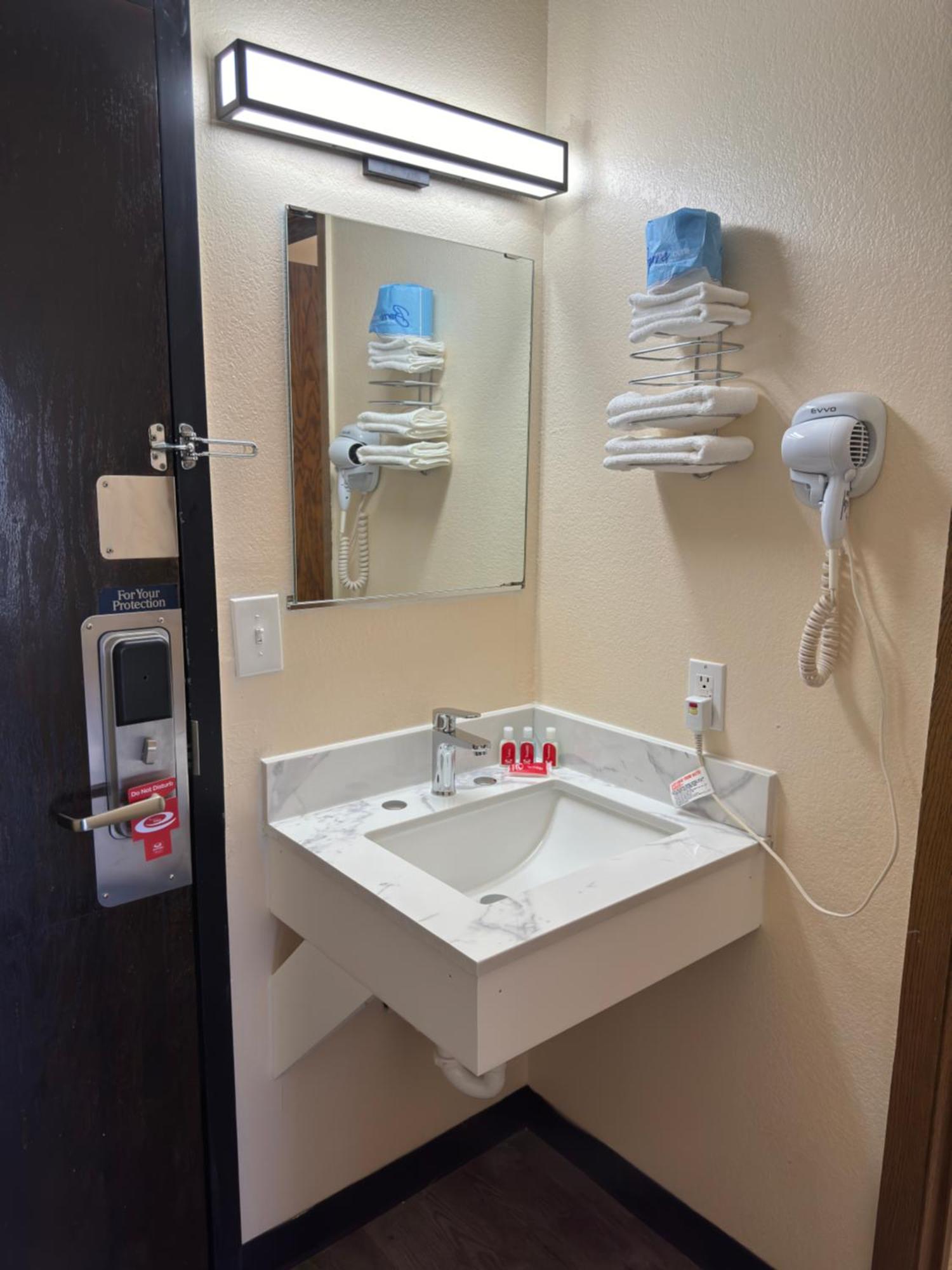 Econo Lodge Waite Park Buitenkant foto
