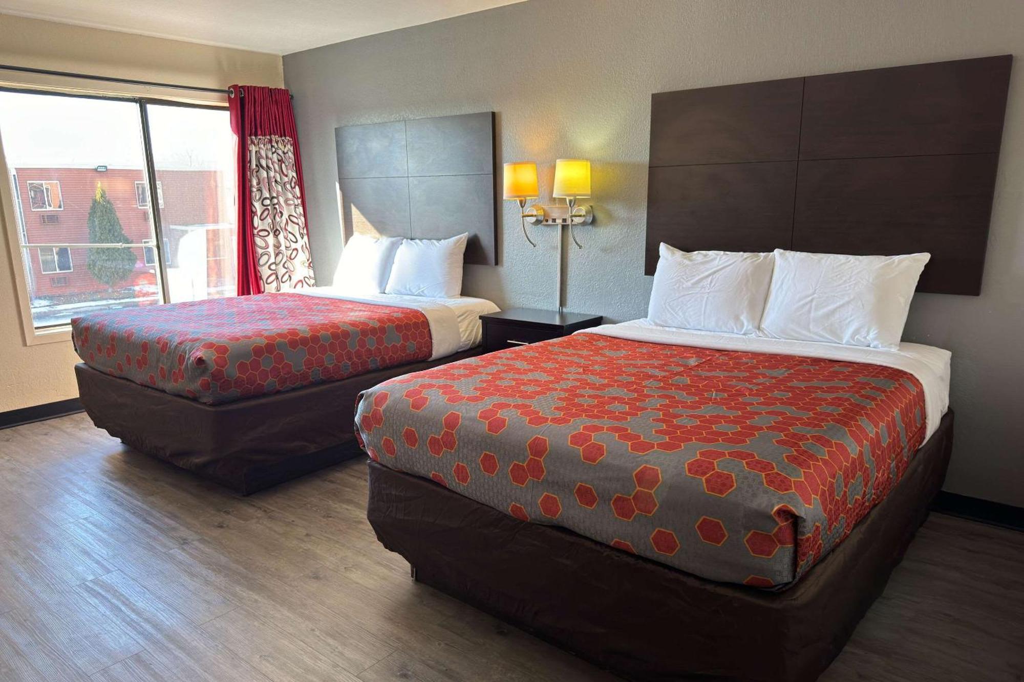 Econo Lodge Waite Park Buitenkant foto